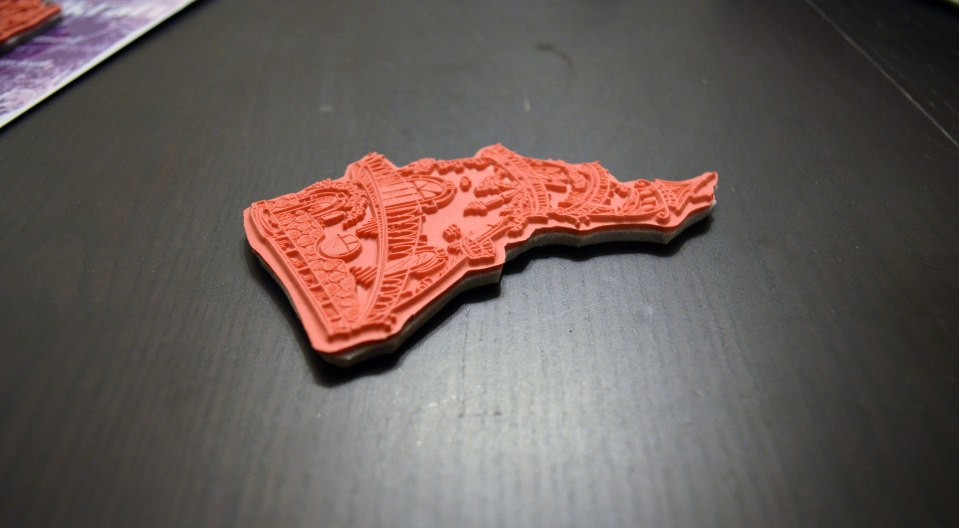 Katzelkraft verkauft nur den reinen Gummistempel – mit etwas EZ Mount kann man selbst Cling Stamps daraus machen.